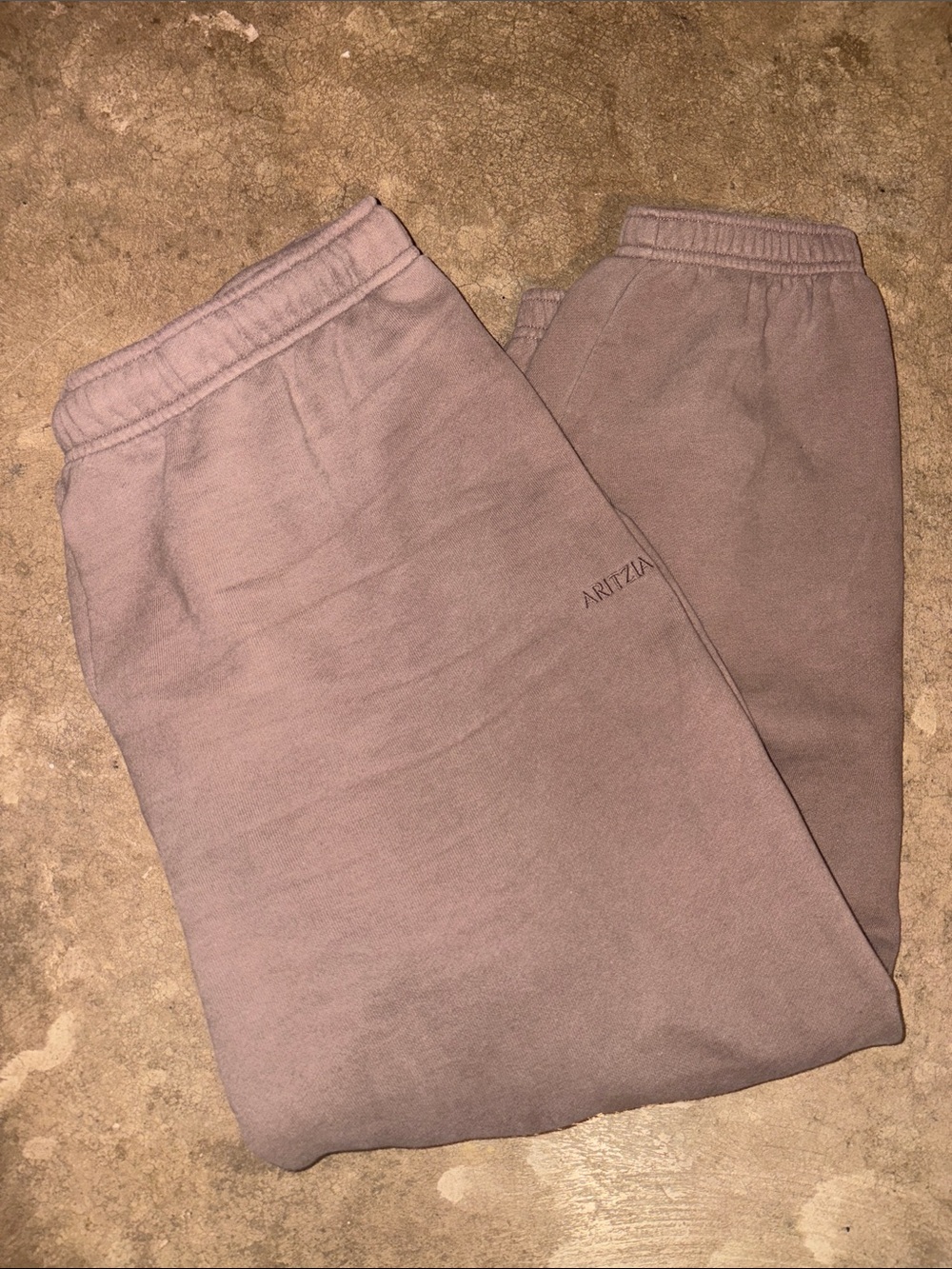 Aritzia Oversized Mega Fit Sweatfleece Taupe Brown Sweatpants